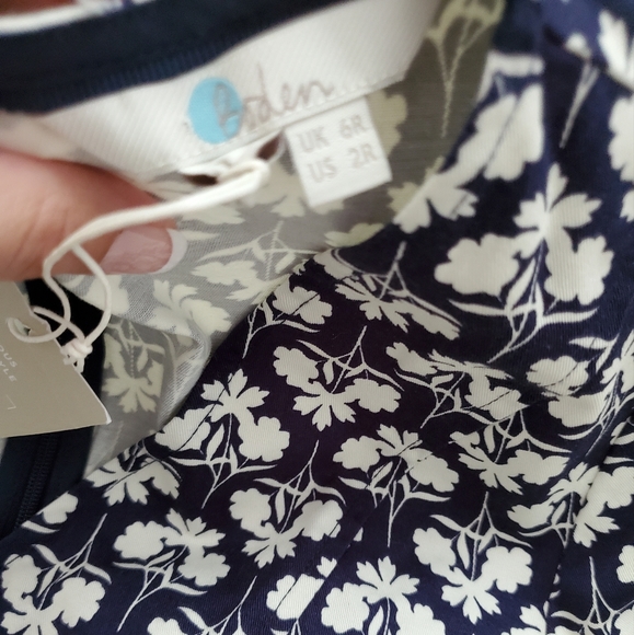 NWT Boden Navy and White Floral V-neck Pocket Dress sz2 - Picture 4 of 16